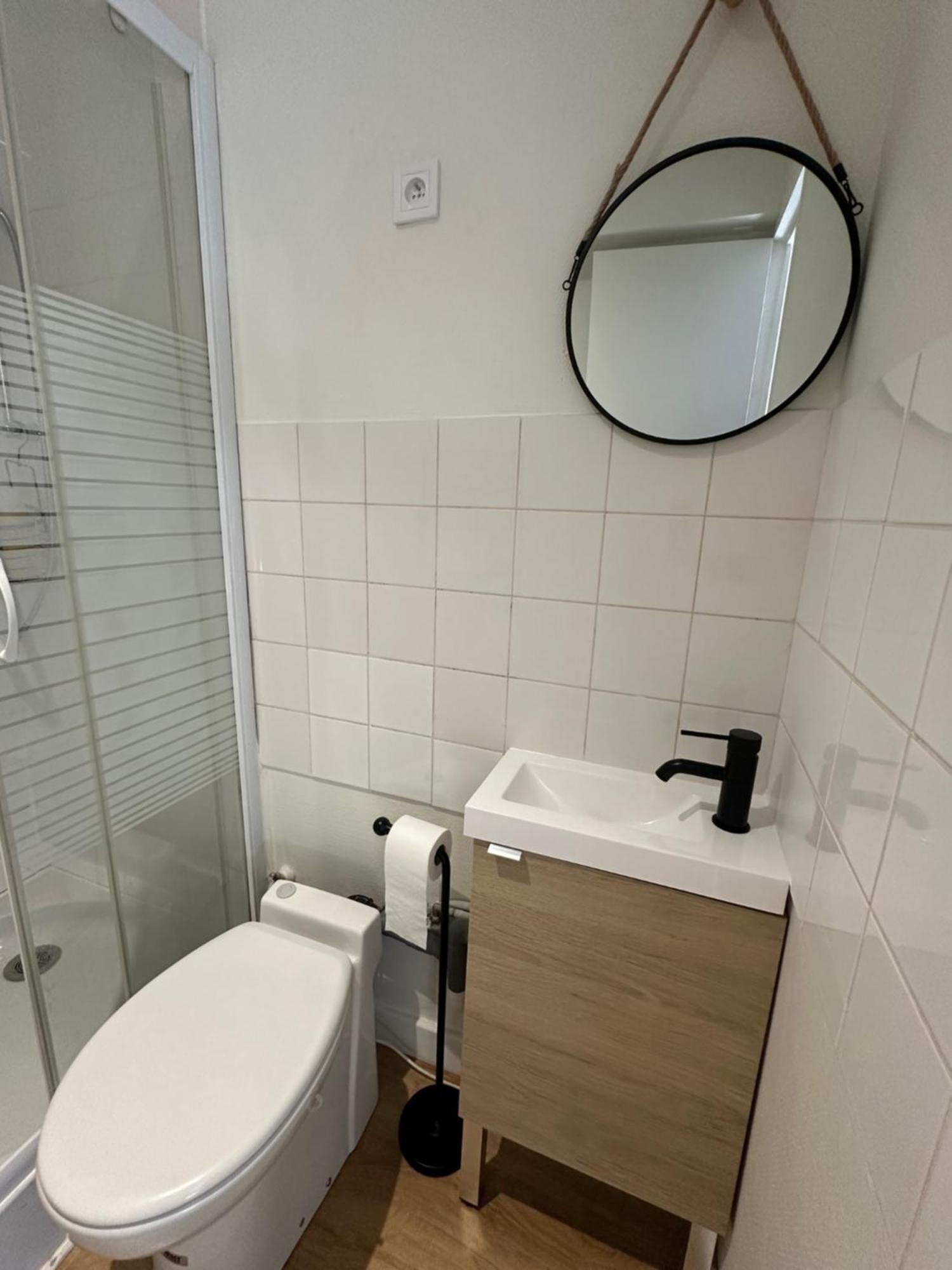 Les Lilas Gare Centre 2 Pers * Le Mans