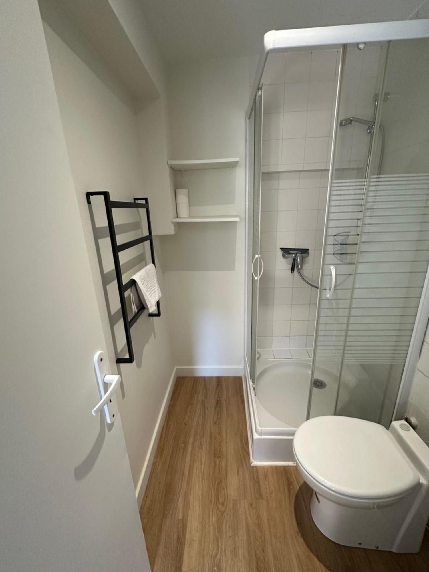 Les Lilas Gare Centre 2 Pers Appartement